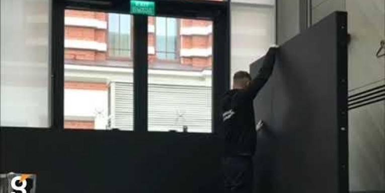 Компания ООО Гефест проекция РТ предоставила в аренду угловую светодиодную фотозону с зеркальным полом